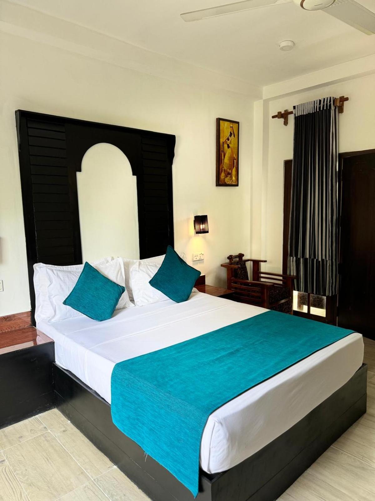 Sundaras Sigiriya Jungles Caves Resort ダンブッラ エクステリア 写真