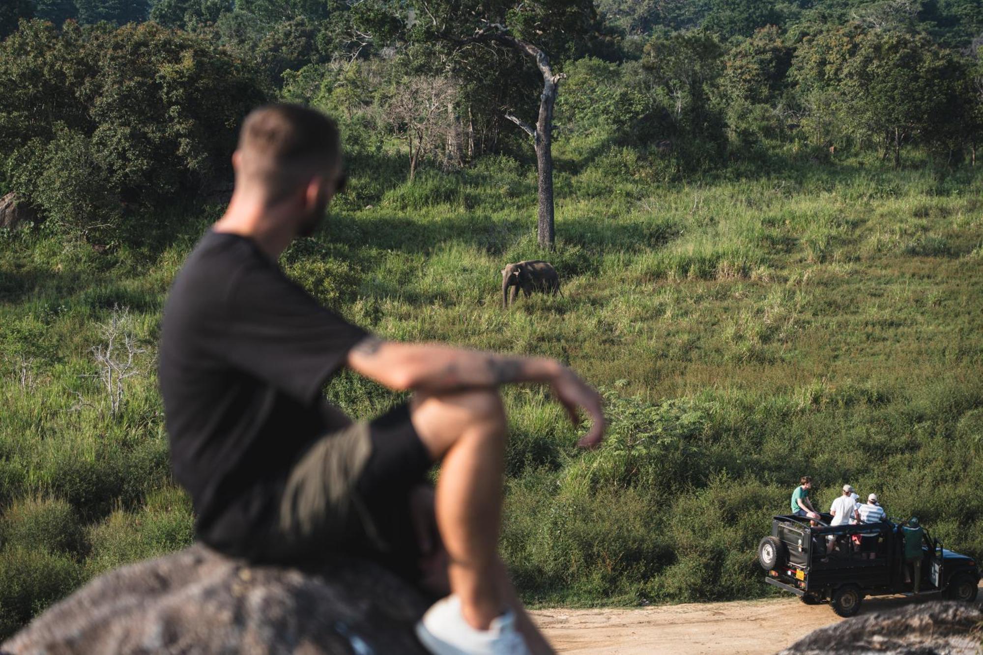 Sundaras Sigiriya Jungles Caves Resort ダンブッラ エクステリア 写真
