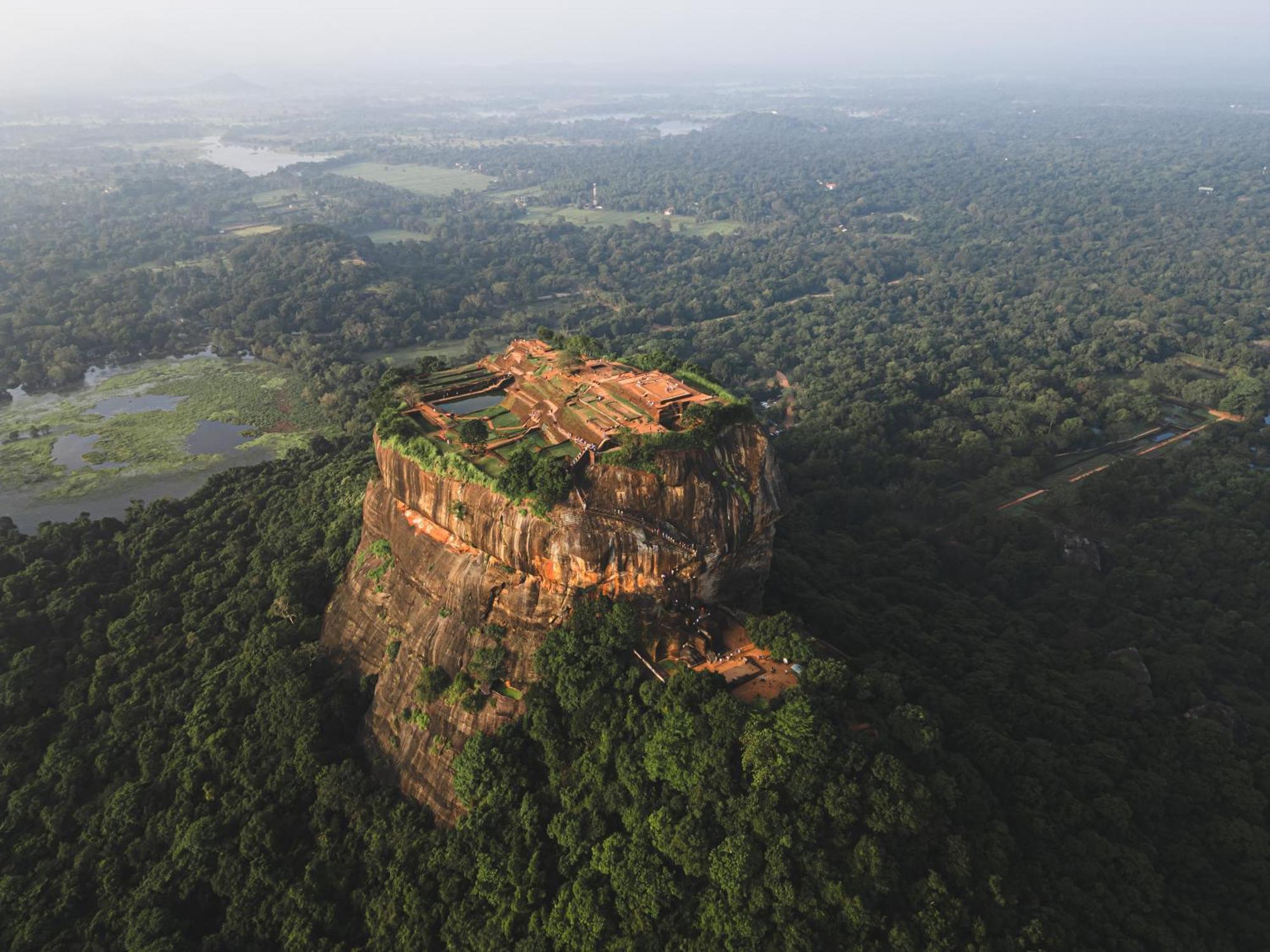 Sundaras Sigiriya Jungles Caves Resort ダンブッラ エクステリア 写真