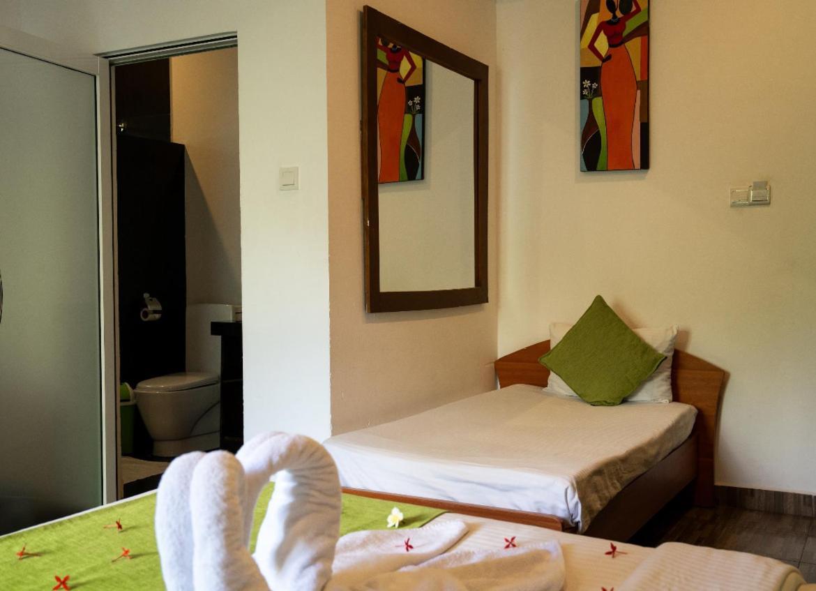 Sundaras Sigiriya Jungles Caves Resort ダンブッラ エクステリア 写真