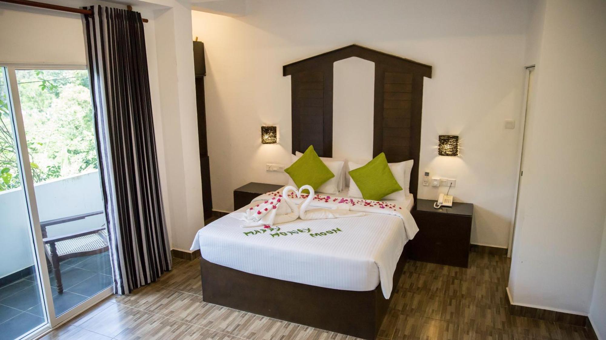 Sundaras Sigiriya Jungles Caves Resort ダンブッラ エクステリア 写真