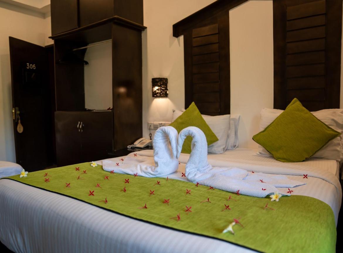 Sundaras Sigiriya Jungles Caves Resort ダンブッラ エクステリア 写真